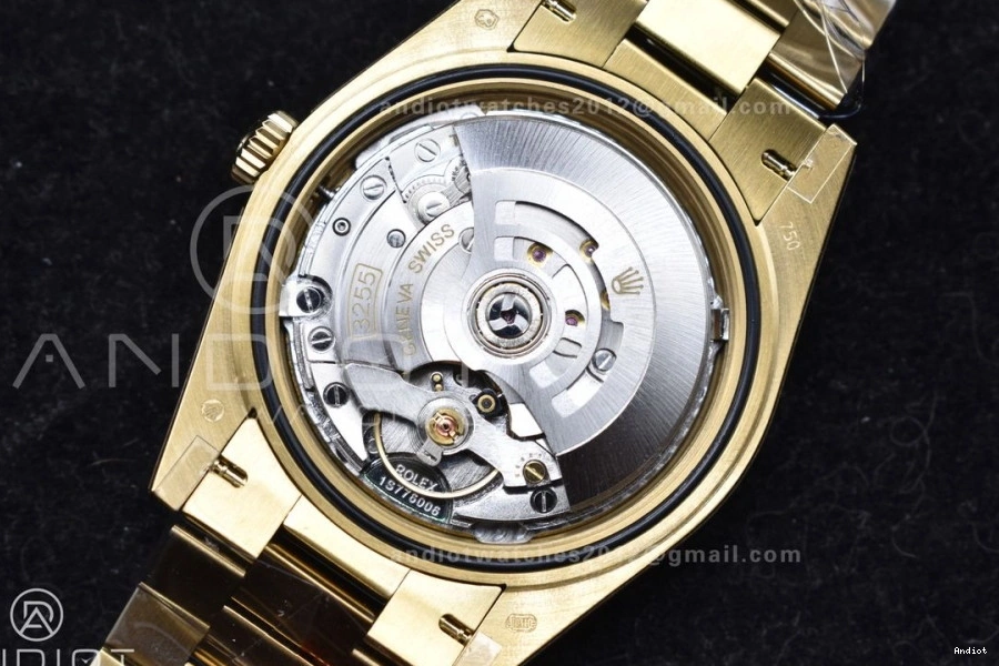 President Gain Markers Bracelet Roman DayDate Green on V A3255 904L Dial Weight GMF EasyMatch YG Steel 754 40 0707